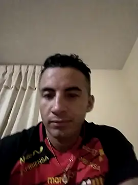 Snapshot of gabosexi007 chatting on March 16, 4:40 am gabosexi007 online show from March 16, 4:40 am