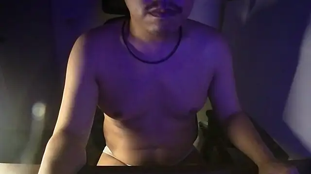 Snapshot of 5inder chatting on March 20, 2:33 pm 5inder online show from March 20, 2:33 pm