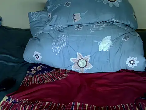 Darkchocolatequeen online show from June 6, 8:08 am