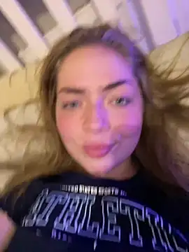 ohitsclarafox online show from June 12, 1:37 am