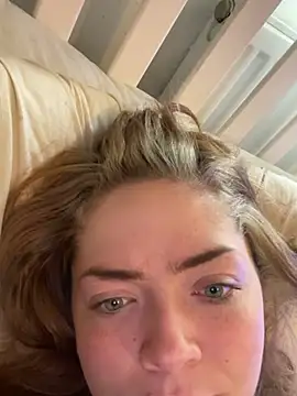 ohitsclarafox online show from June 12, 1:43 pm