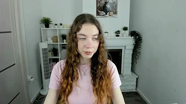 Snapshot of ElinSoft chatting on March 28, 8:52 pm ElinSoft online show from March 28, 8:52 pm