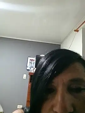Snapshot of Ladygreeneyes chatting on June 12, 1:15 am Ladygreeneyes online show from June 12, 1:15 am