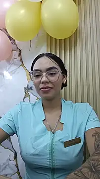 daniela-sexy online show from June 18, 12:33 am