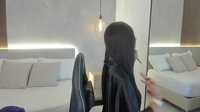 Snapshot of emma_rousse5 chatting on March 20, 11:09 pm emma rousse5 online show from March 20, 11:09 pm