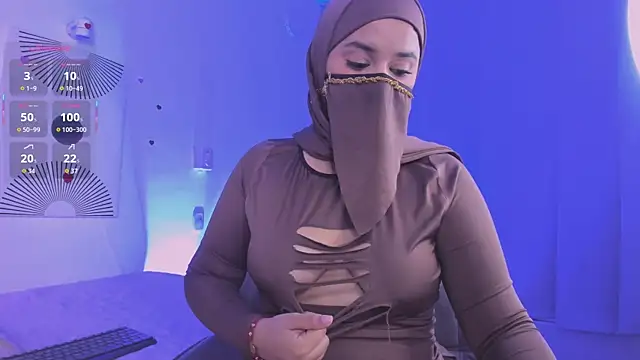 Aminaa Kaarim online show from July 13, 1:08 am