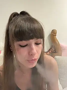 xsugarbabe online show from May 4, 4:58 pm