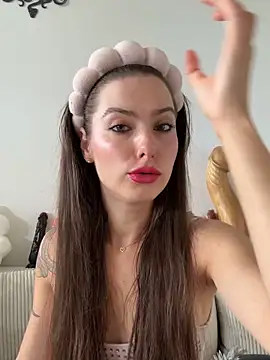 xsugarbabe online show from May 5, 1:52 pm