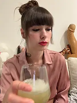 xsugarbabe online show from May 6, 6:24 pm