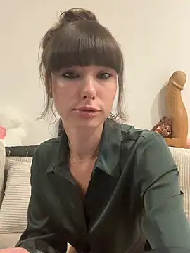 xsugarbabe online show from May 12, 6:38 pm