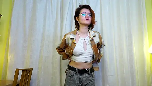 FlaviaAvena online show from March 21, 6:33 pm