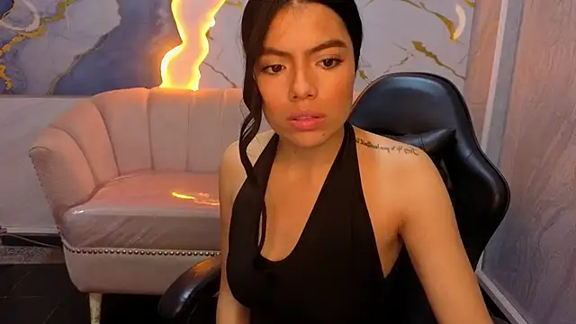 Charlottee b online show from July 16, 12:55 pm