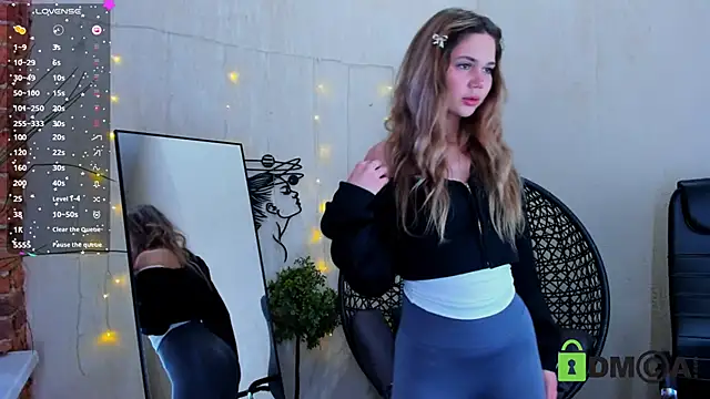 Snapshot of Elvi7z chatting on March 18, 3:48 pm Elvi7z online show from March 18, 3:48 pm