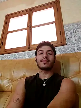 Thewildaliii0 online show from March 23, 6:01 pm