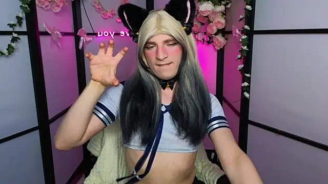 FoxIsPuff online show from June 13, 5:49 am