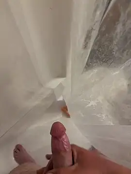 Snapshot of bobbysbone chatting on April 2, 9:12 pm bobbysbone online show from April 2, 9:12 pm