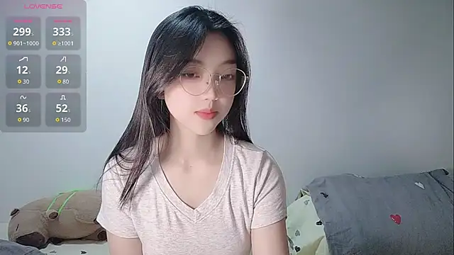 Snapshot of oblakitty_ chatting on March 23, 1:31 am oblakitty online show from March 23, 1:31 am