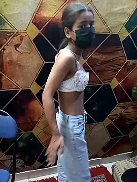 Snapshot of Nisha_baby4 chatting on March 31, 6:58 am Nisha baby4 online show from March 31, 6:58 am