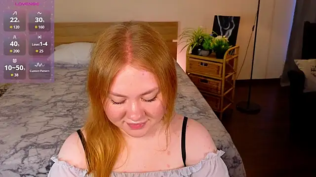 Snapshot of BeeTrix chatting on March 24, 10:09 am BeeTrix online show from March 24, 10:09 am