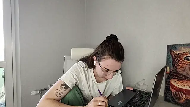 Snapshot of LaritaTocchio chatting on March 17, 8:06 am LaritaTocchio online show from March 17, 8:06 am