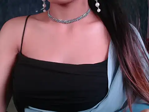Naughty Nisha19 online show from April 6, 6:36 am