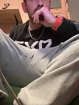 chris90baby online show from April 27, 9:51 am