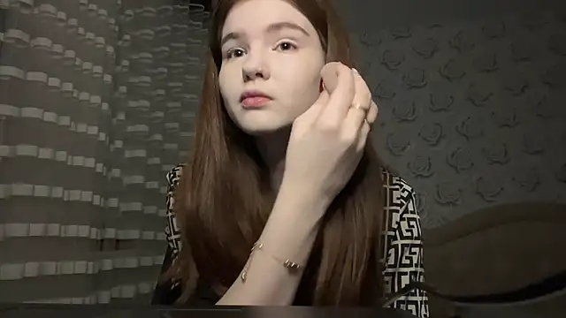 Snapshot of Karenredflag chatting on March 20, 8:46 pm Karenredflag online show from March 20, 8:46 pm