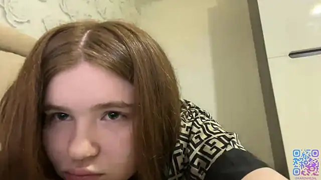 Snapshot of Karenredflag chatting on March 23, 8:35 pm Karenredflag online show from March 23, 8:35 pm