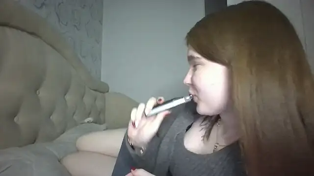 Snapshot of Karenredflag chatting on March 25, 8:37 pm Karenredflag online show from March 25, 8:37 pm