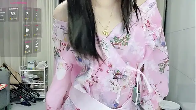 Snapshot of Puting_q chatting on March 24, 9:09 pm Puting q online show from March 24, 9:09 pm