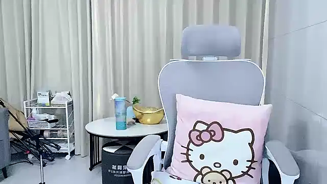 Snapshot of Puting_q chatting on March 27, 8:26 am Puting q online show from March 27, 8:26 am