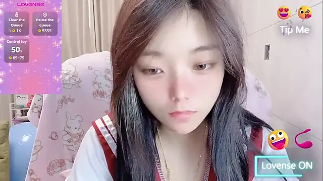 Snapshot of Puting_q chatting on April 13, 8:09 am Puting q online show from April 13, 8:09 am