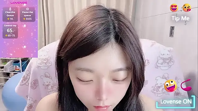 Snapshot of Puting_q chatting on May 2, 8:41 am Puting q online show from May 2, 8:41 am