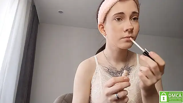 PearlieConolly online show from March 29, 10:04 am