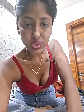 Snapshot of Pari_lovers chatting on March 24, 6:24 pm Pari lovers online show from March 24, 6:24 pm