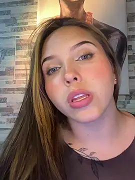 lunacandy 0 online show from June 17, 1:08 am