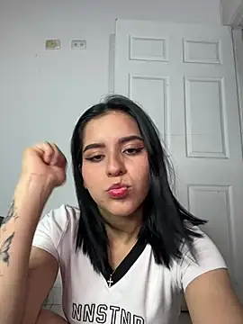 Trixie pop online show from March 27, 11:59 pm