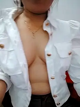 Snapshot of Sury_sexyy chatting on March 28, 2:05 pm Sury sexyy online show from March 28, 2:05 pm