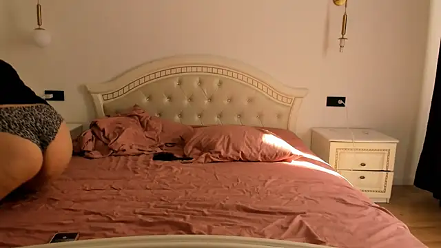 Snapshot of Sweety_play chatting on March 21, 9:14 am Sweety play online show from March 21, 9:14 am