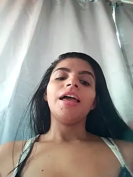 Snapshot of leidi-95- chatting on April 6, 3:57 pm leidi-95- online show from April 6, 3:57 pm