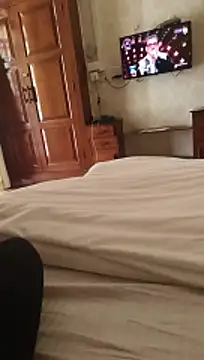 xyz 2giT online show from March 17, 5:44 am