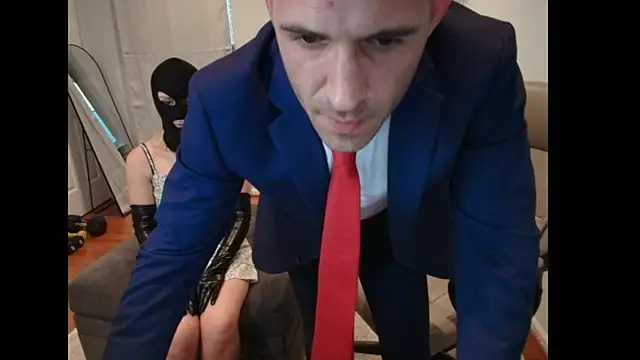 Snapshot of Owner_and_Asset chatting on March 15, 9:43 pm Owner and Asset online show from March 15, 9:43 pm