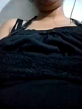 Snapshot of Avnithakur chatting on March 28, 7:41 am Avnithakur online show from March 28, 7:41 am