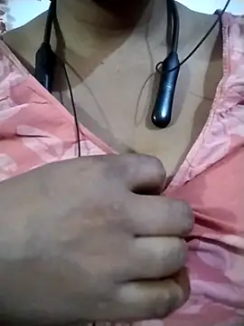 Snapshot of Avnithakur chatting on March 29, 6:46 am Avnithakur online show from March 29, 6:46 am