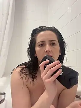 Snapshot of Siren__xxx chatting on March 27, 8:09 am Siren xxx online show from March 27, 8:09 am