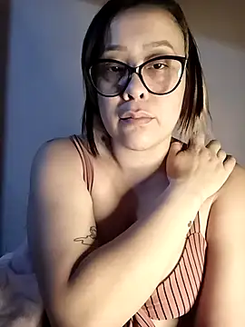 lua-bfly online show from June 4, 12:16 am
