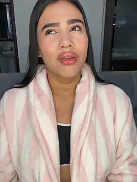 Snapshot of AlisonBeltran1 chatting on March 25, 4:18 am AlisonBeltran1 online show from March 25, 4:18 am