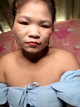 Snapshot of maymay121 chatting on March 23, 4:27 am maymay121 online show from March 23, 4:27 am