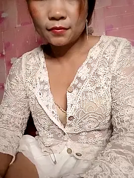 Snapshot of maymay121 chatting on March 23, 4:44 pm maymay121 online show from March 23, 4:44 pm