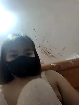 Snapshot of AYW-19 chatting on March 27, 7:58 am AYW-19 online show from March 27, 7:58 am